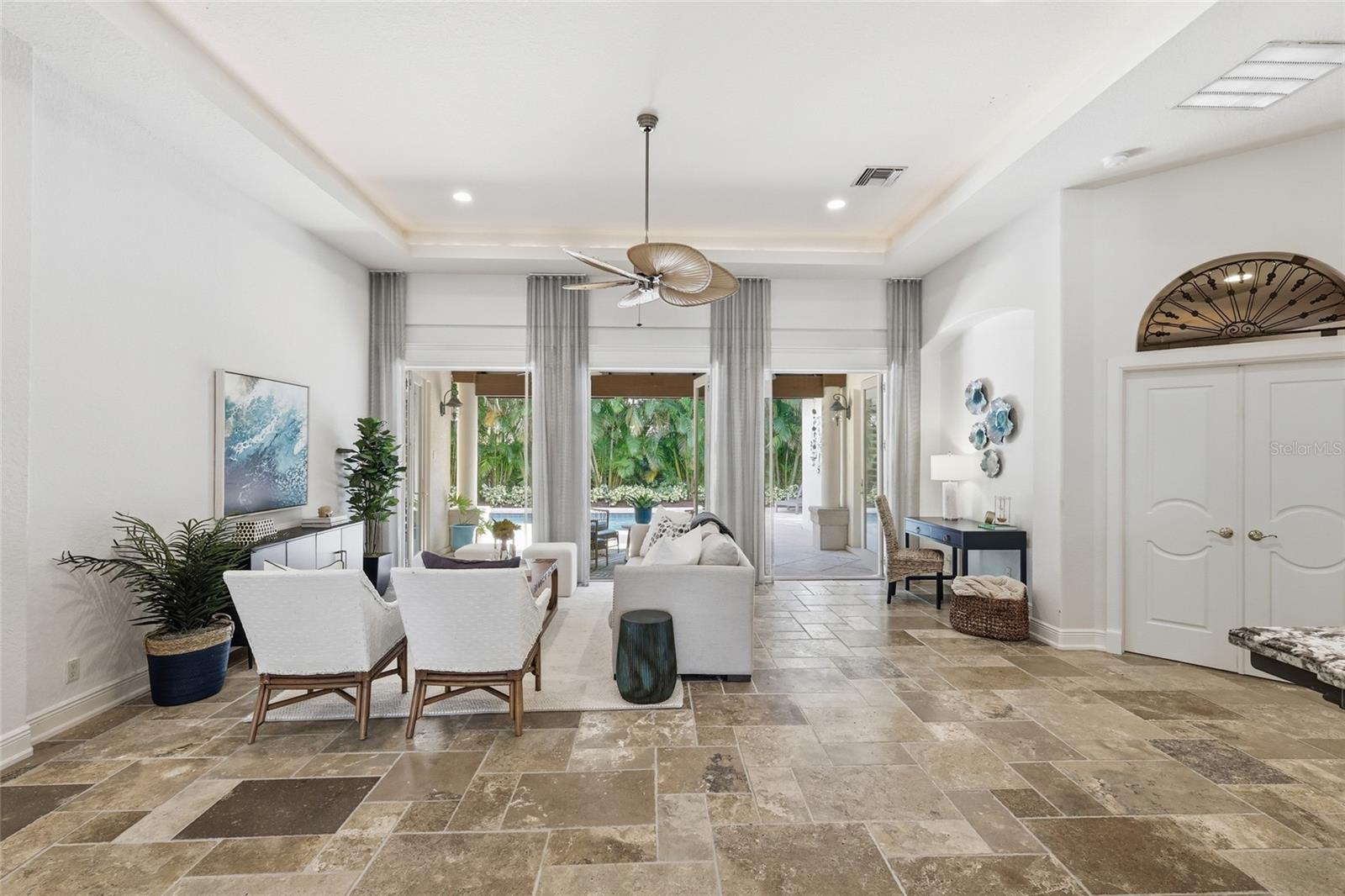 Image 20 of 99 For 4946 Brywill Circle