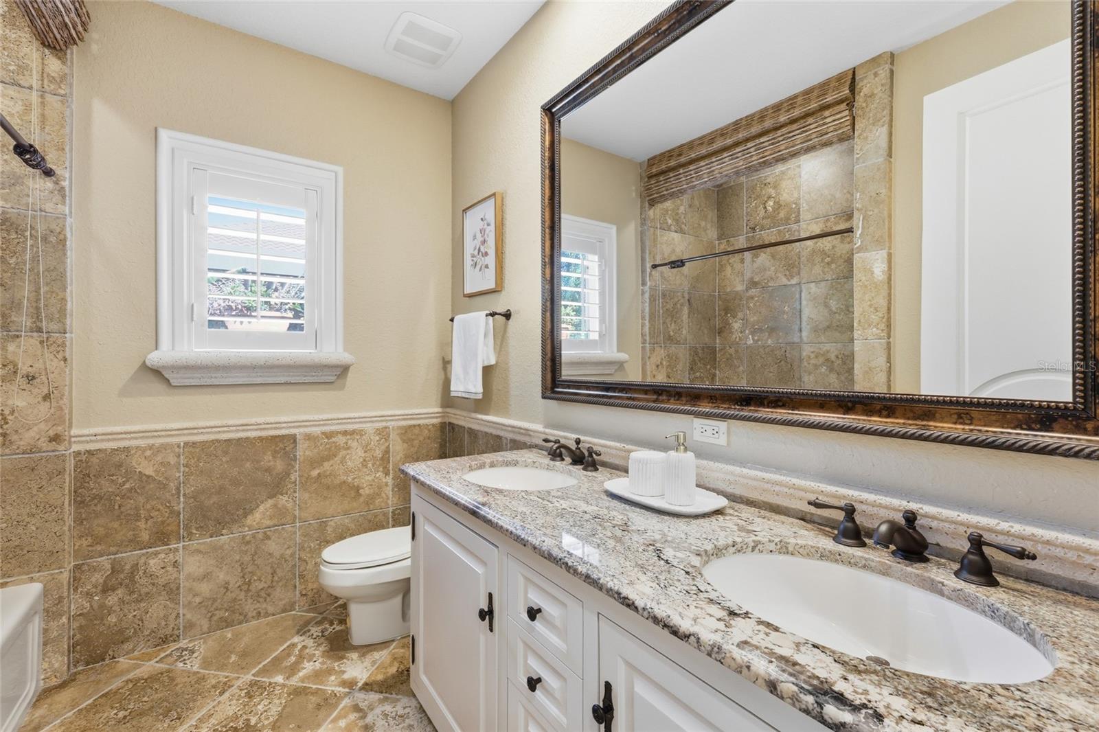 Image 29 of 99 For 4946 Brywill Circle