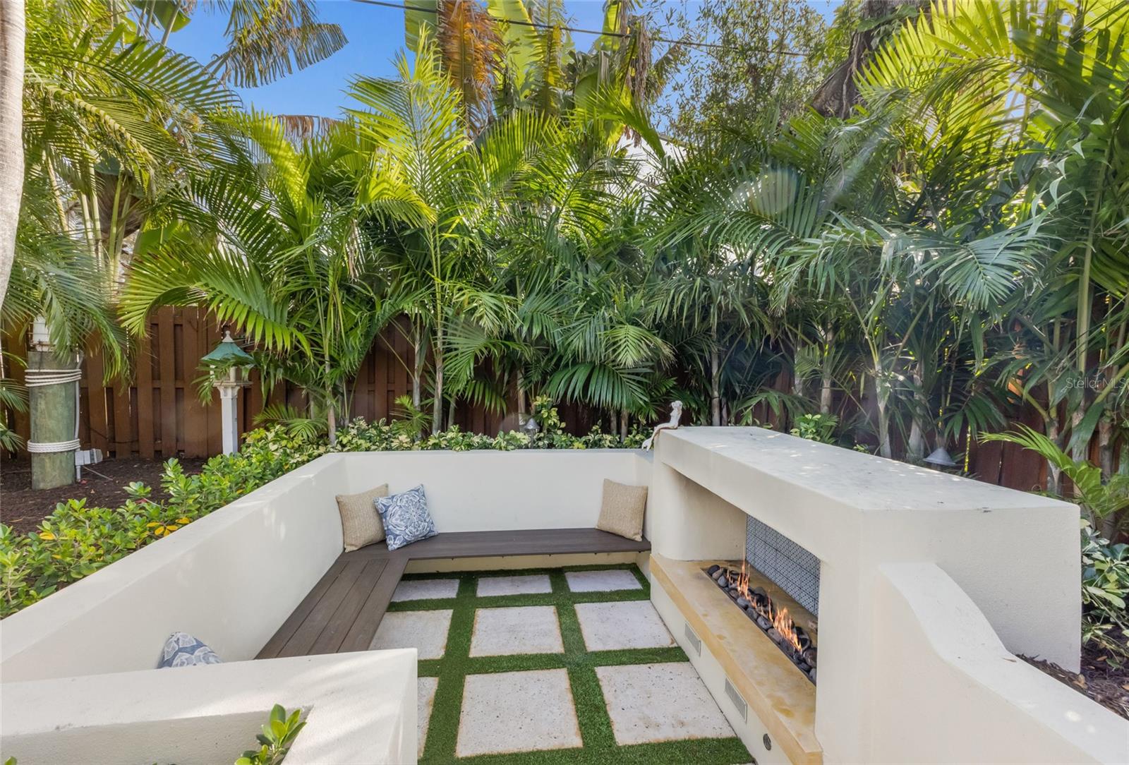 Image 44 of 99 For 4946 Brywill Circle