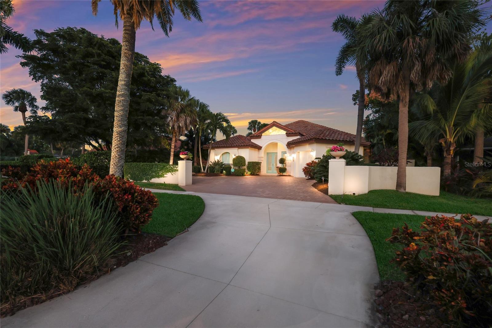 Image 51 of 99 For 4946 Brywill Circle