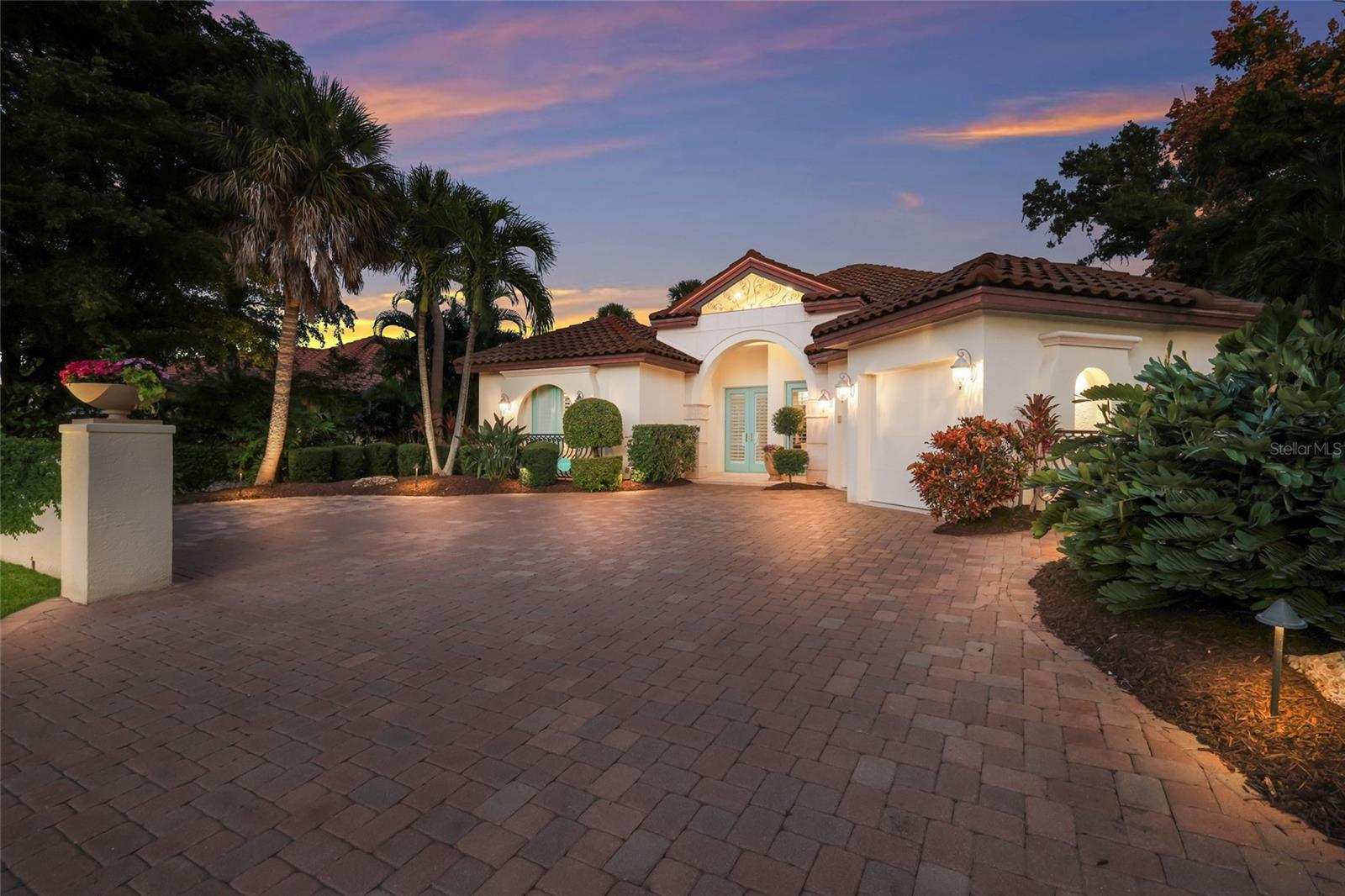 Image 54 of 99 For 4946 Brywill Circle