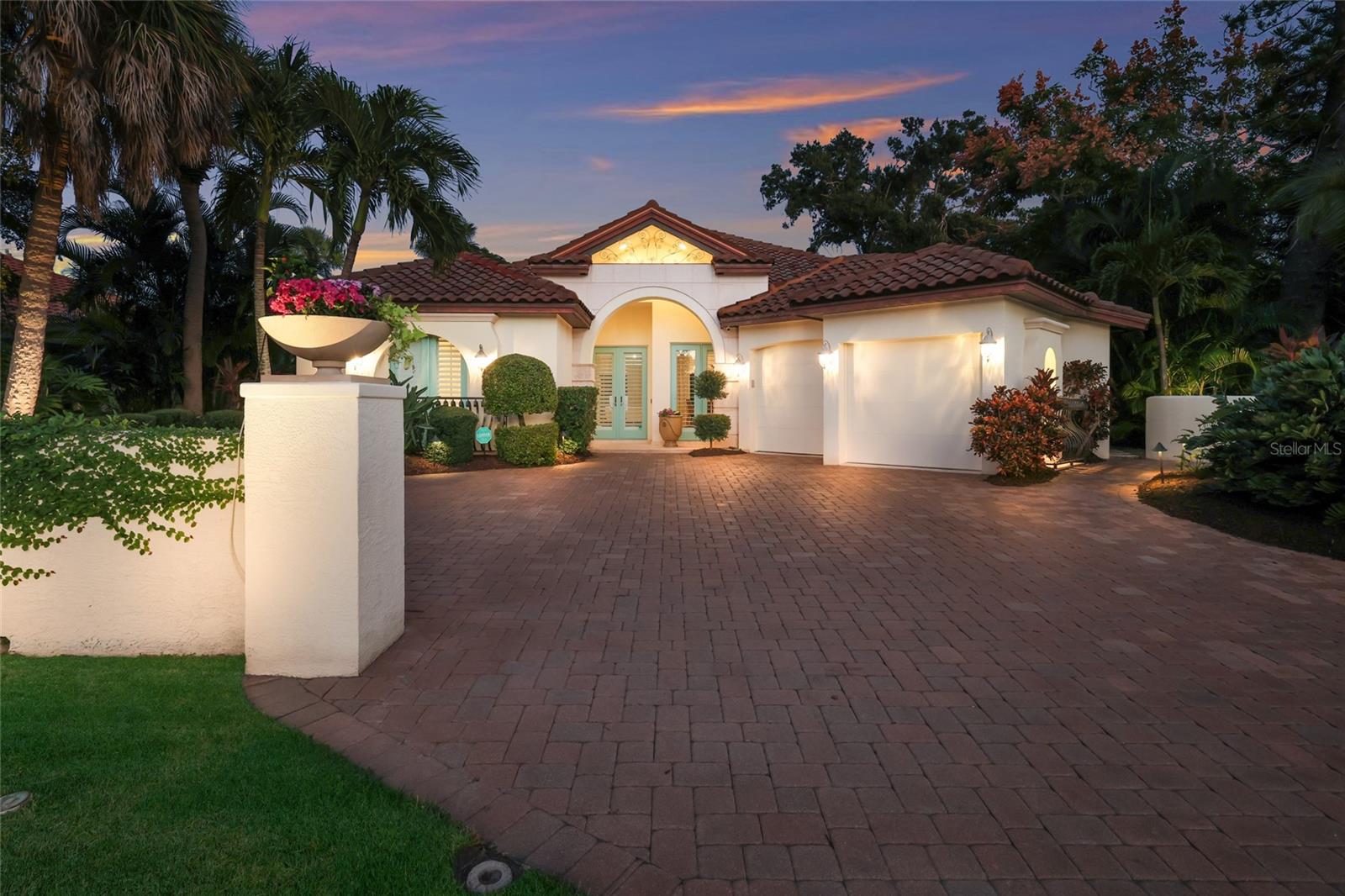 Image 56 of 99 For 4946 Brywill Circle