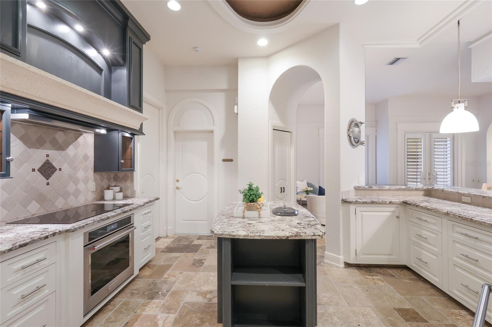 Image 75 of 99 For 4946 Brywill Circle