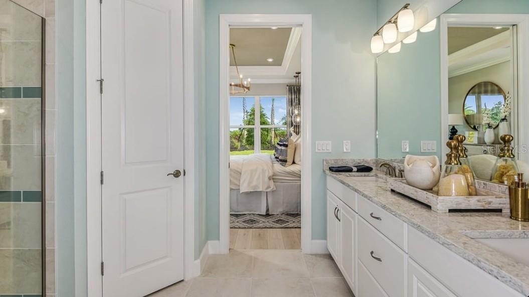 Image 15 of 39 For 16215 Isola Place