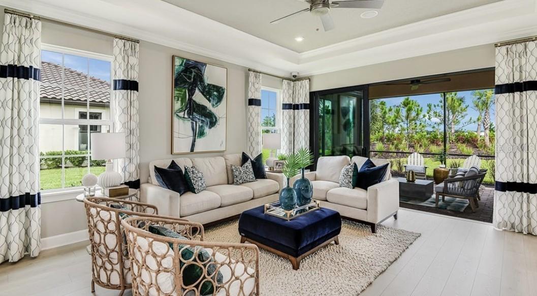 Image 4 of 39 For 16215 Isola Place