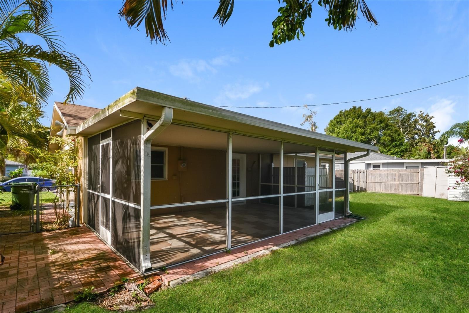 Image 7 of 20 For 2897 Oak Street