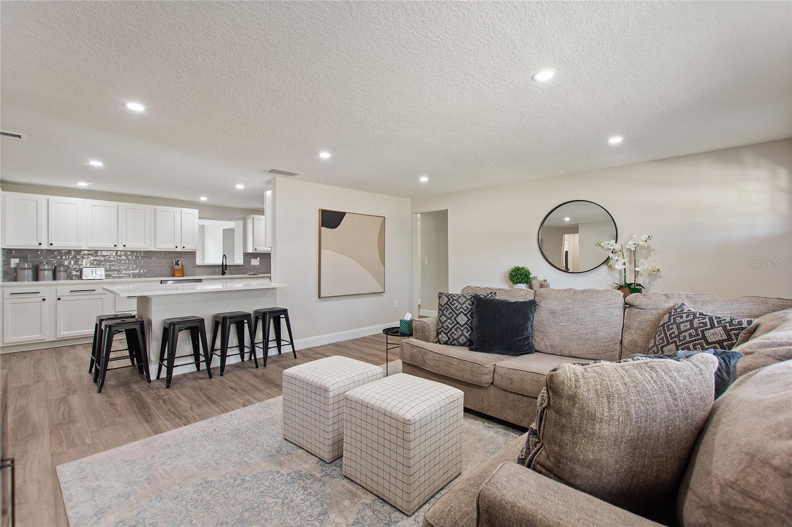 Image 25 of 39 For 2054 Racimo Drive