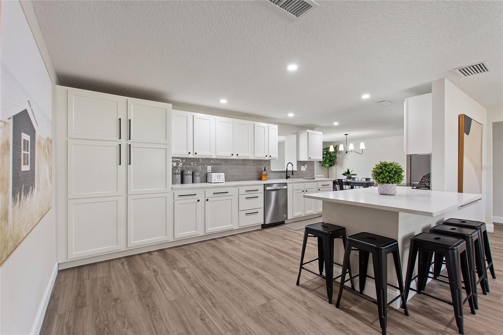 Image 27 of 39 For 2054 Racimo Drive