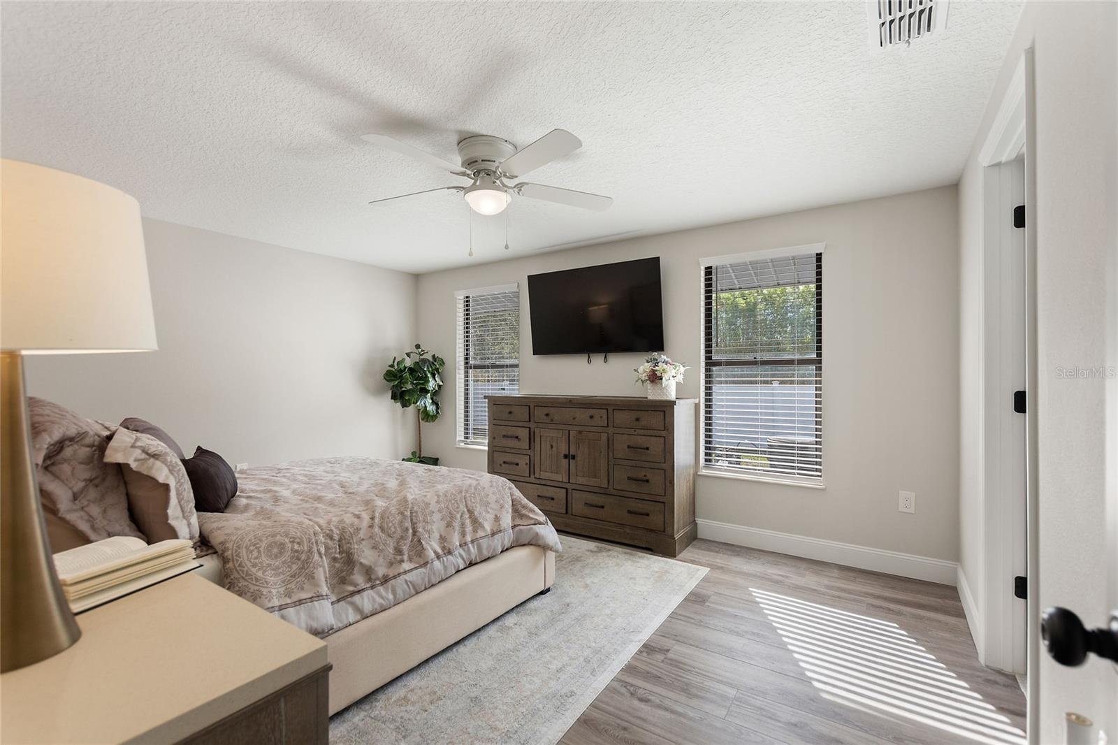 Image 36 of 39 For 2054 Racimo Drive