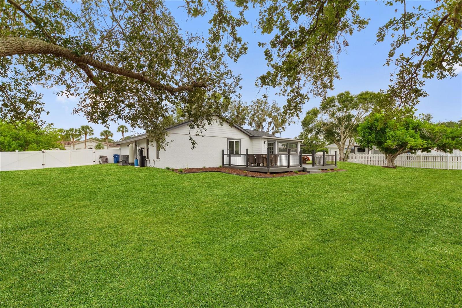 Image 7 of 39 For 2054 Racimo Drive