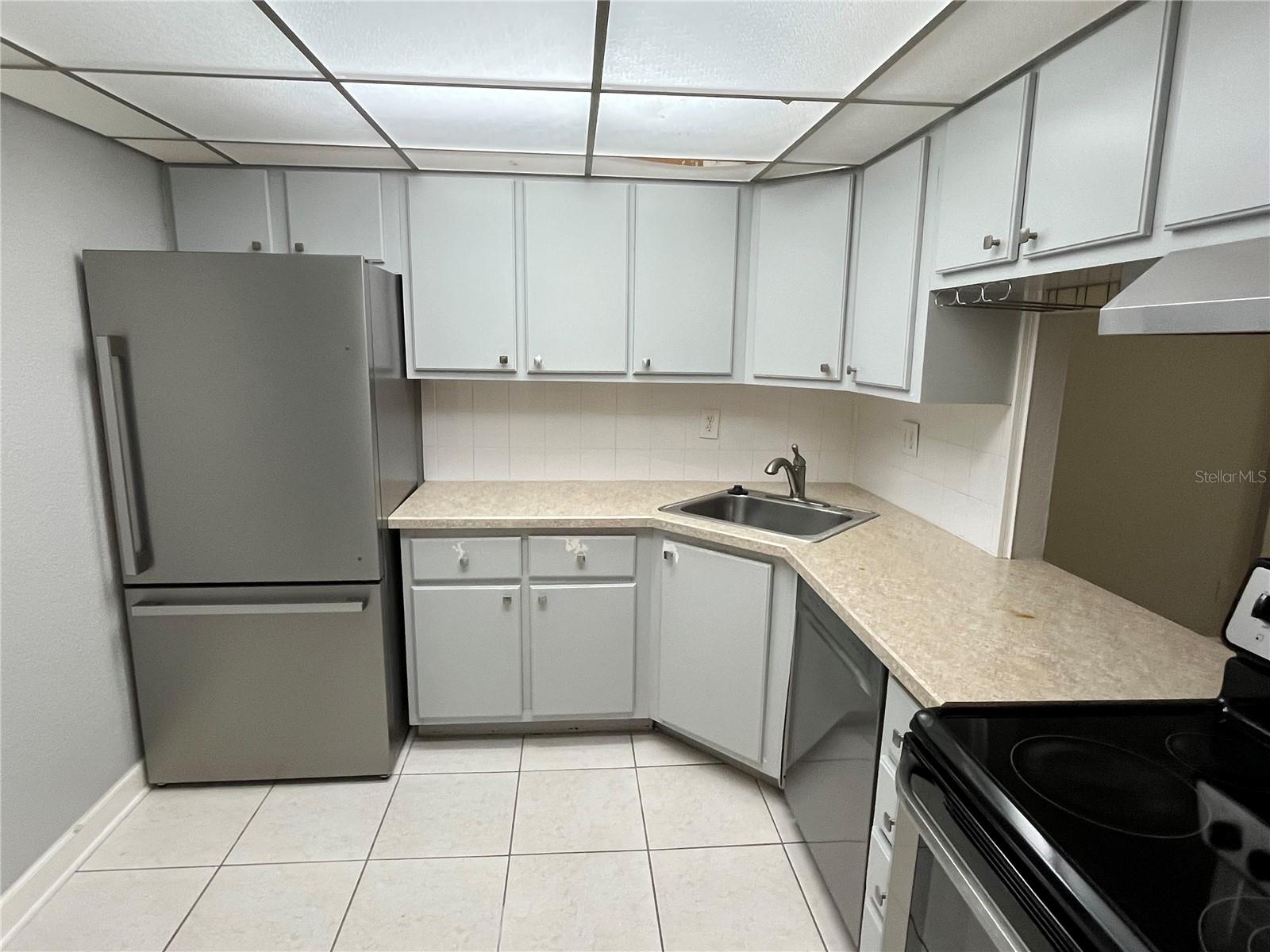 Image 3 of 27 For 2700 Coconut Bay Lane 423 (2c)