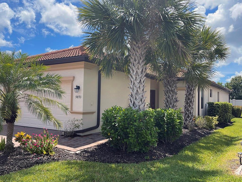 Image 3 of 63 For 9893 Haze Drive