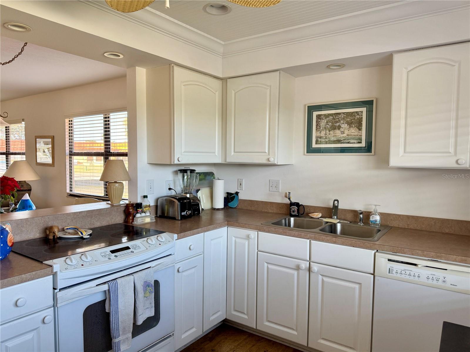 Image 21 of 66 For 4104 Catalina Drive