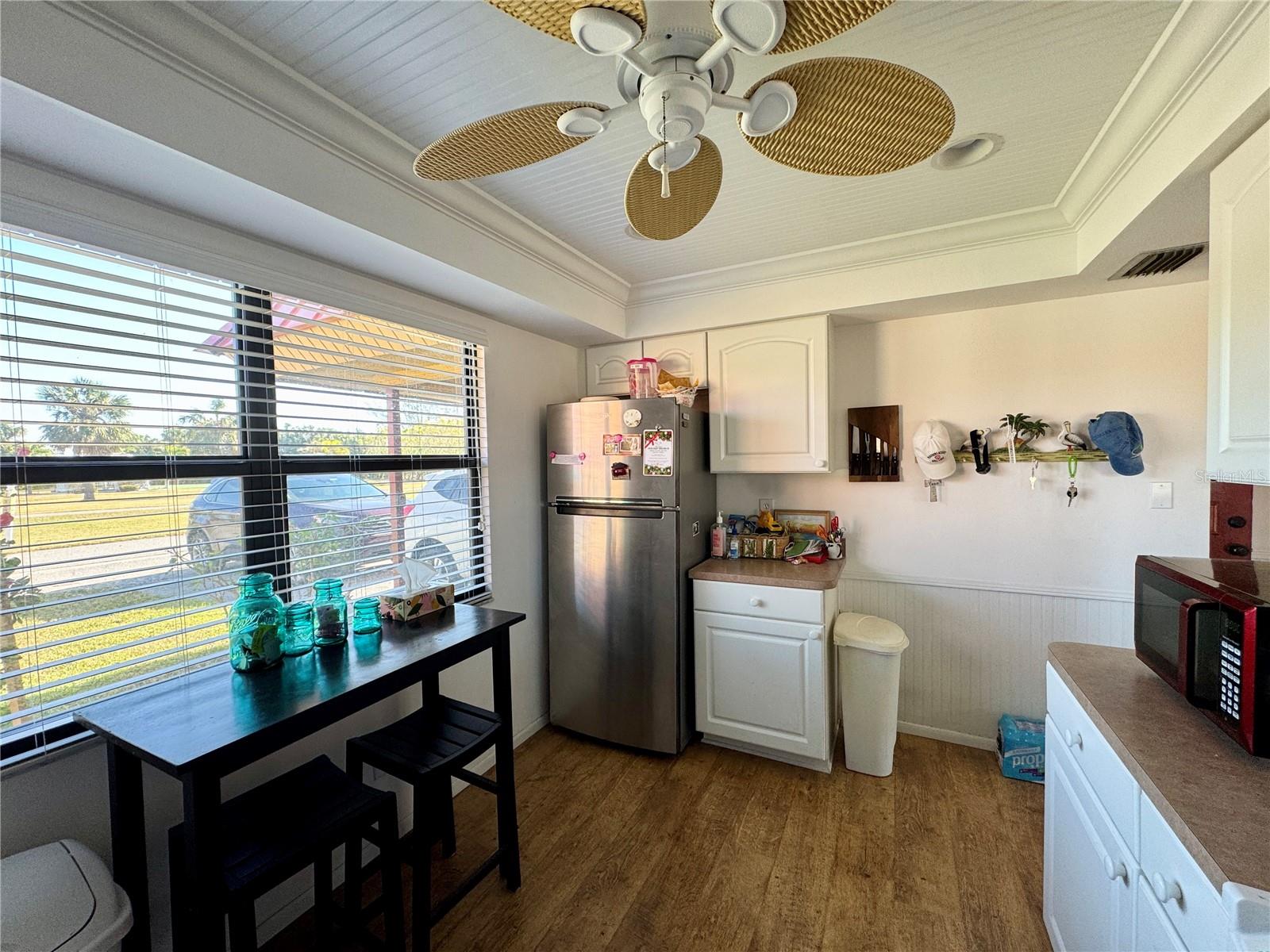 Image 24 of 66 For 4104 Catalina Drive