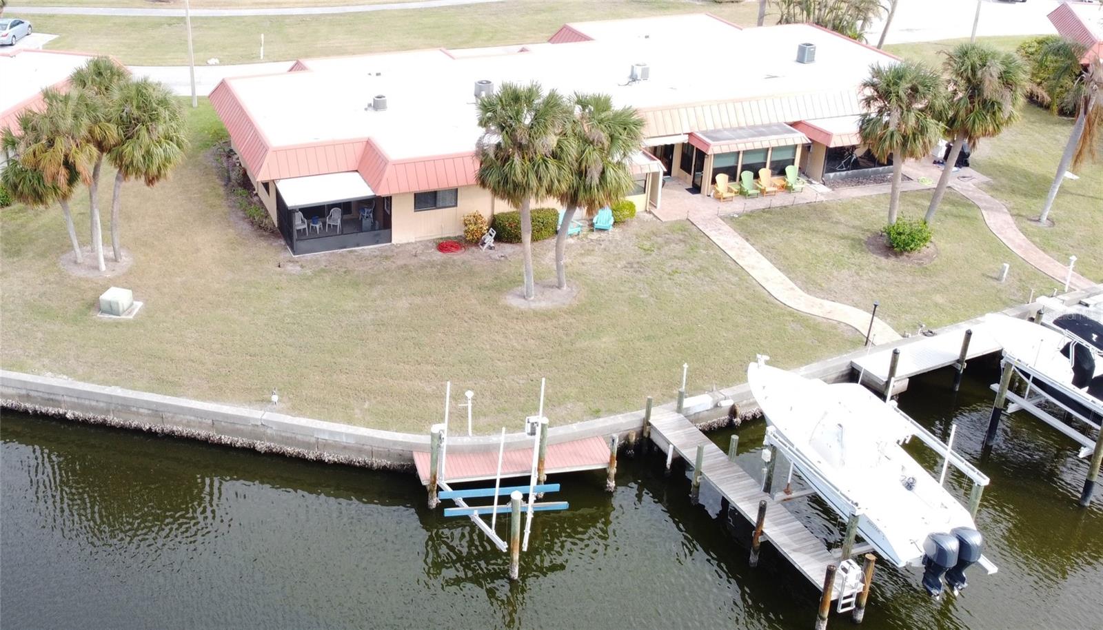 Image 32 of 66 For 4104 Catalina Drive