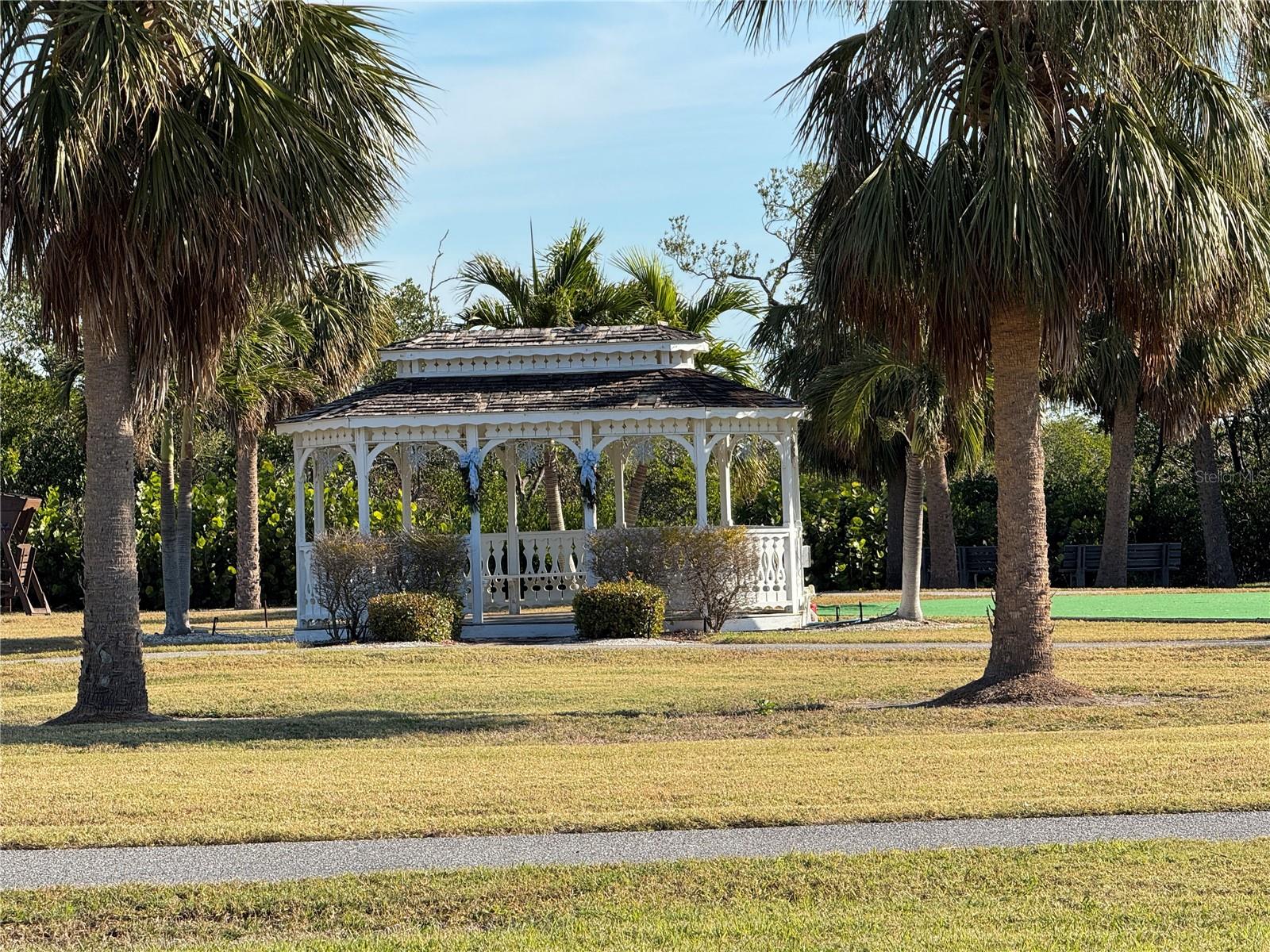 Image 39 of 66 For 4104 Catalina Drive