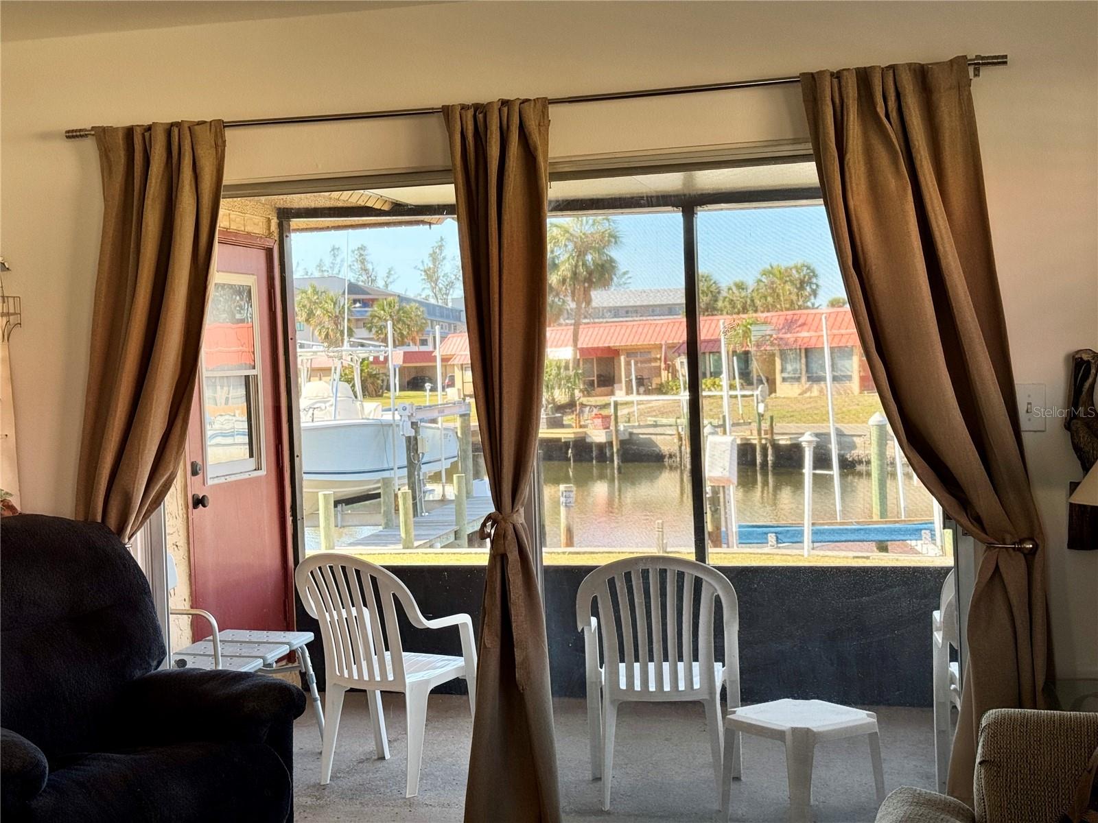 Image 7 of 66 For 4104 Catalina Drive