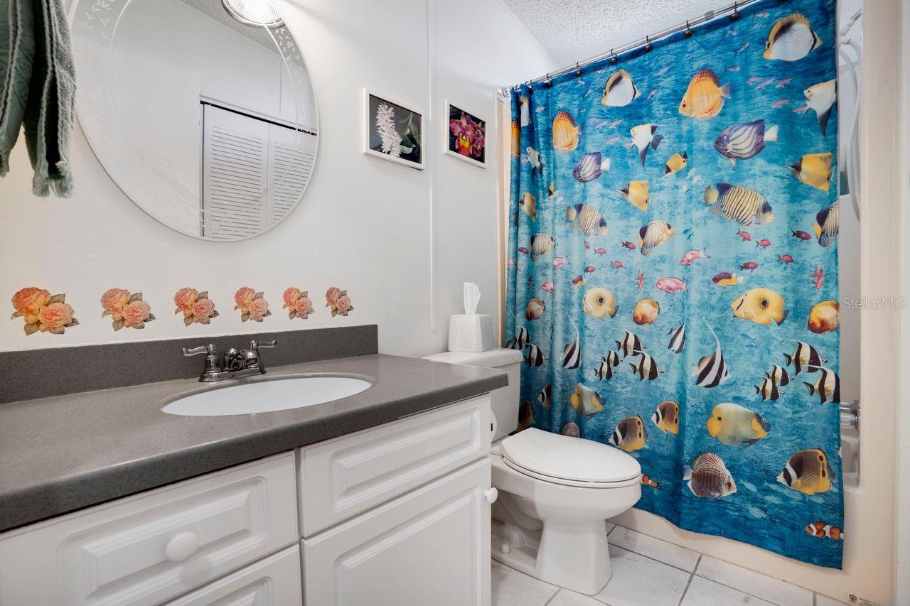 Image 23 of 40 For 709 Riverview Circle