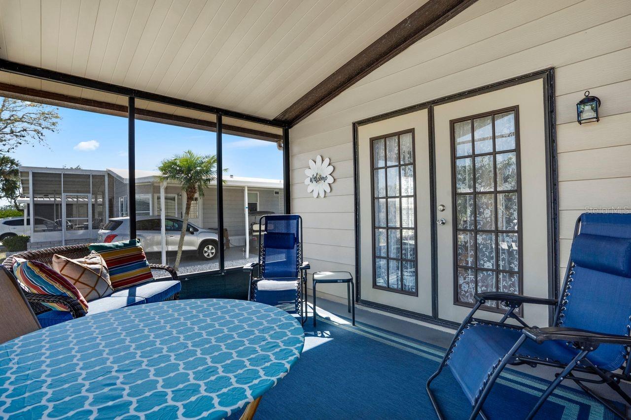 Image 24 of 40 For 709 Riverview Circle