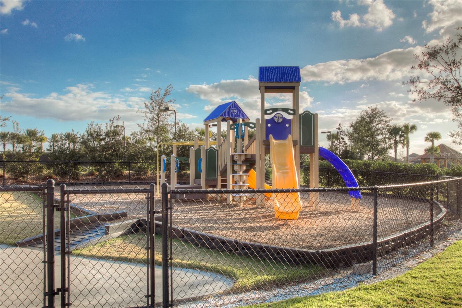 Image 25 of 28 For 13605 Messina Loop 103