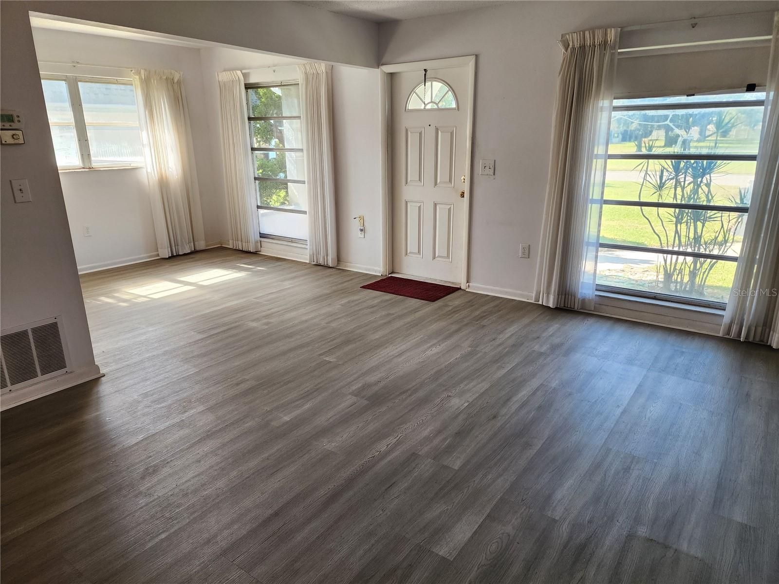 Image 7 of 20 For 3407 42nd Street W 3407