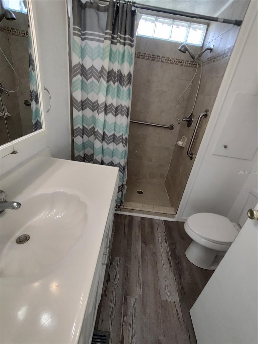 Image 10 of 20 For 900 9th Ave E Hamilton Street 142