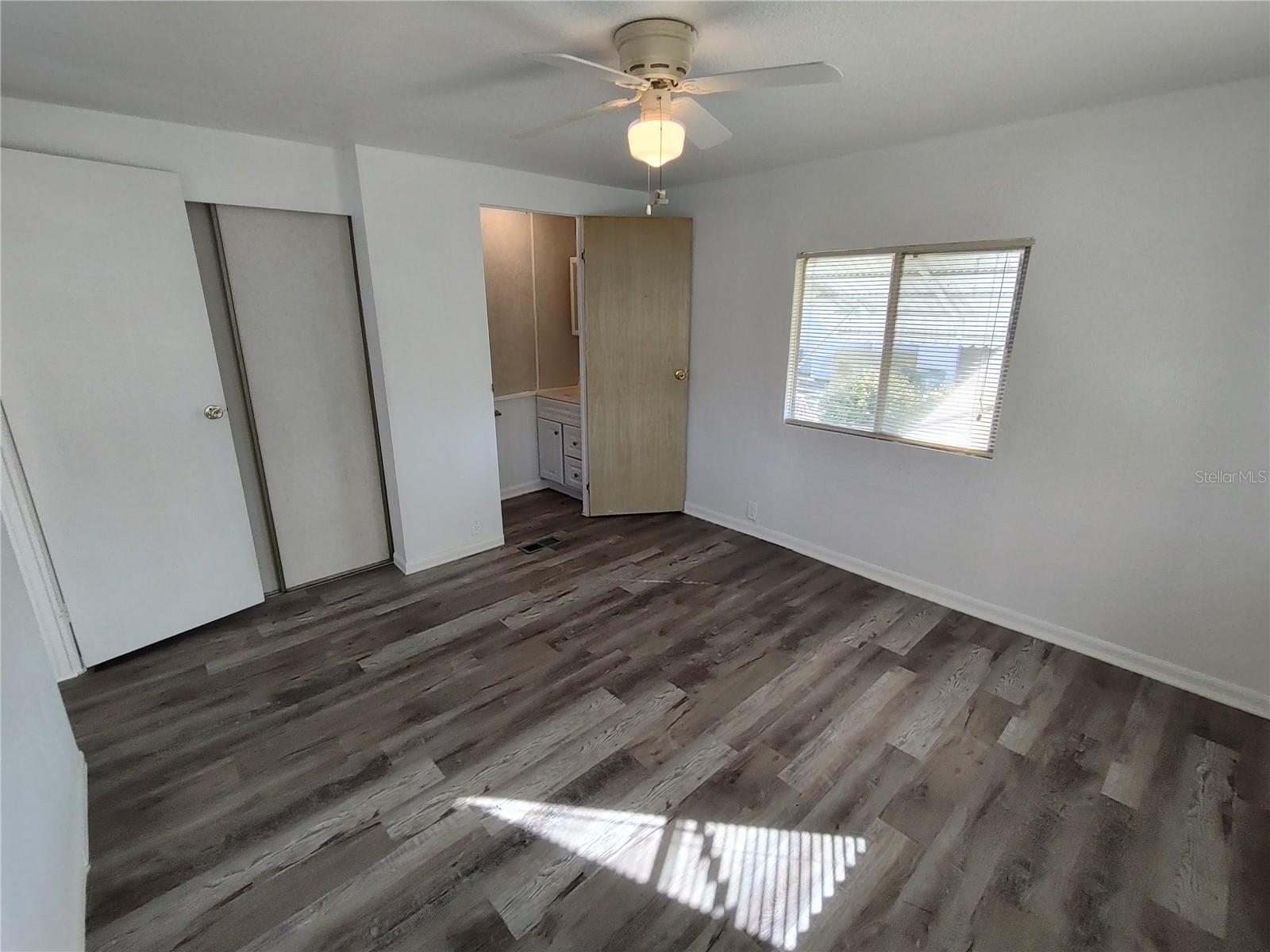 Image 15 of 20 For 900 9th Ave E Hamilton Street 142