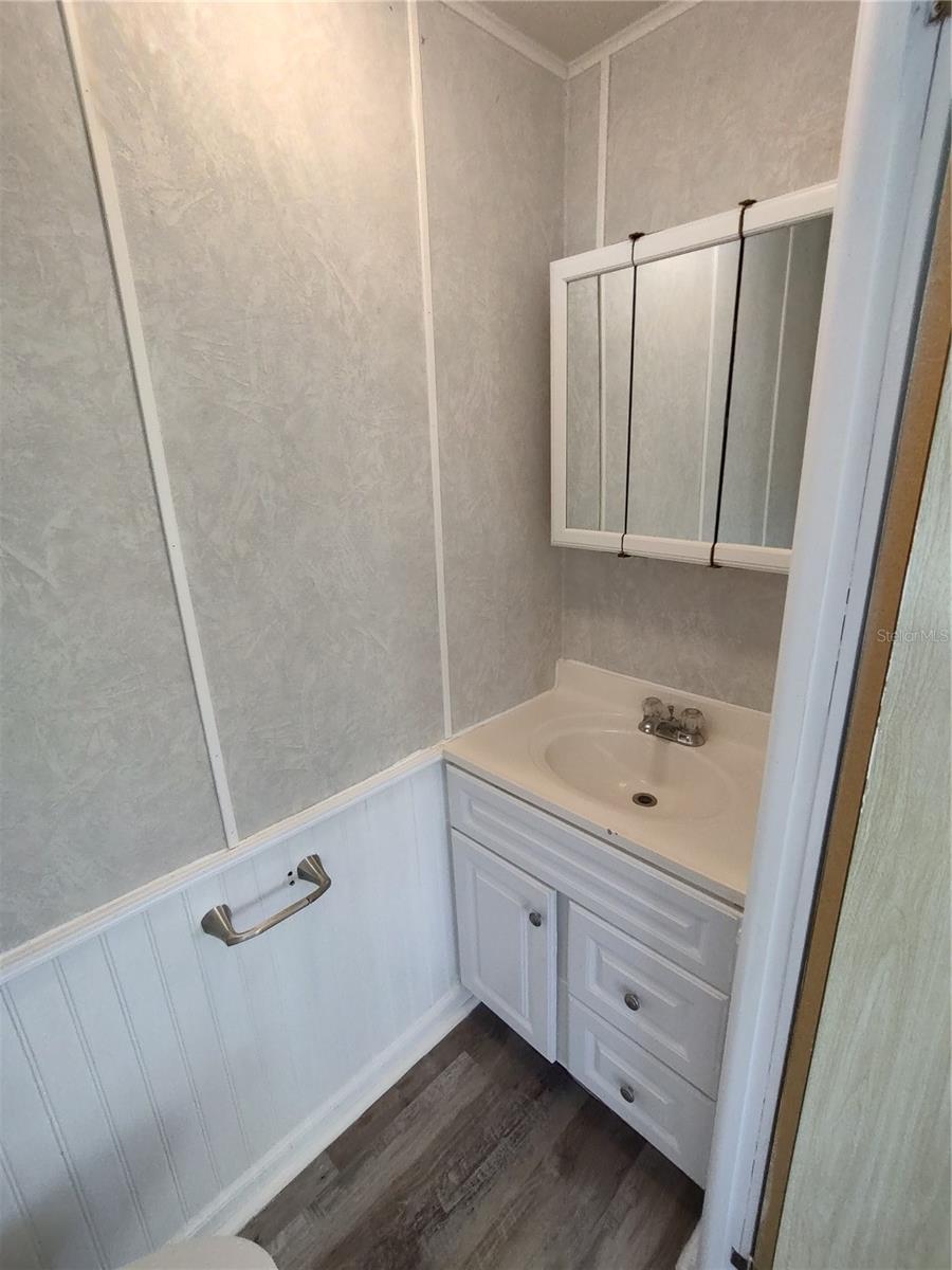 Image 16 of 20 For 900 9th Ave E Hamilton Street 142