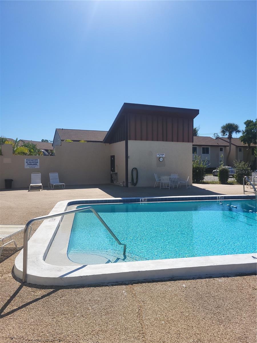 Image 18 of 20 For 2707 Hidden Lake Boulevard D