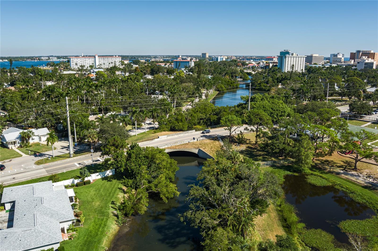 Image 17 of 23 For 2115 9th Avenue W 6d