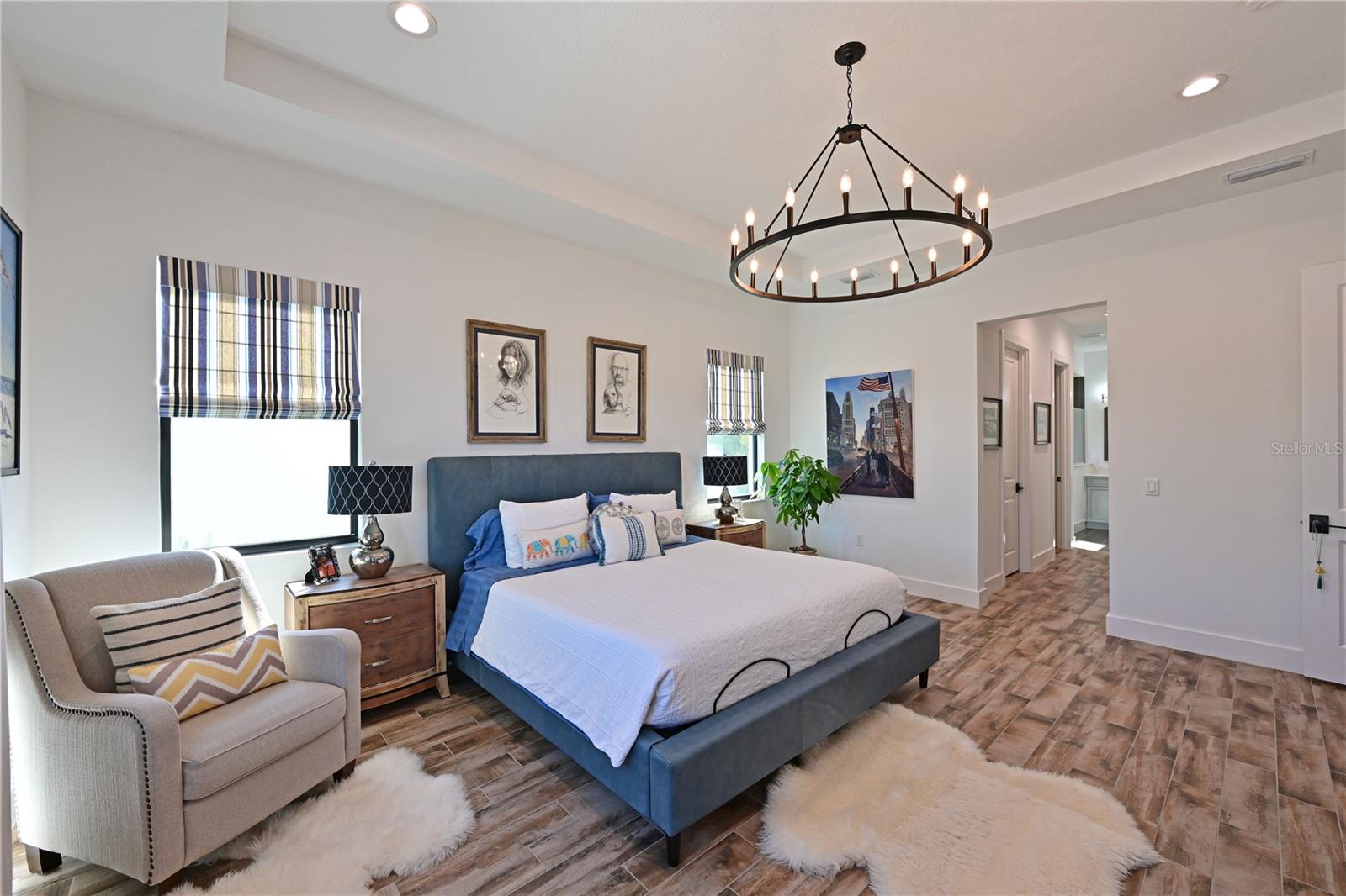 Image 20 of 44 For 8013 Clearwater Court