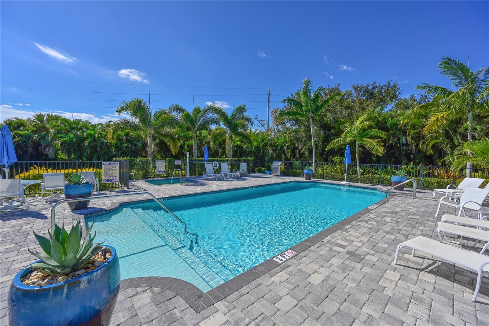 Image 40 of 44 For 8013 Clearwater Court