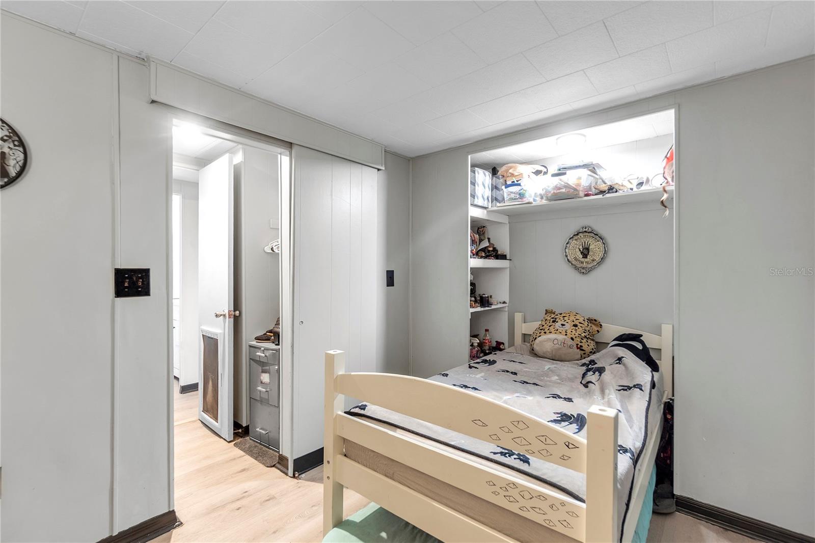 Image 14 of 36 For 307 52nd Avenue Drive W