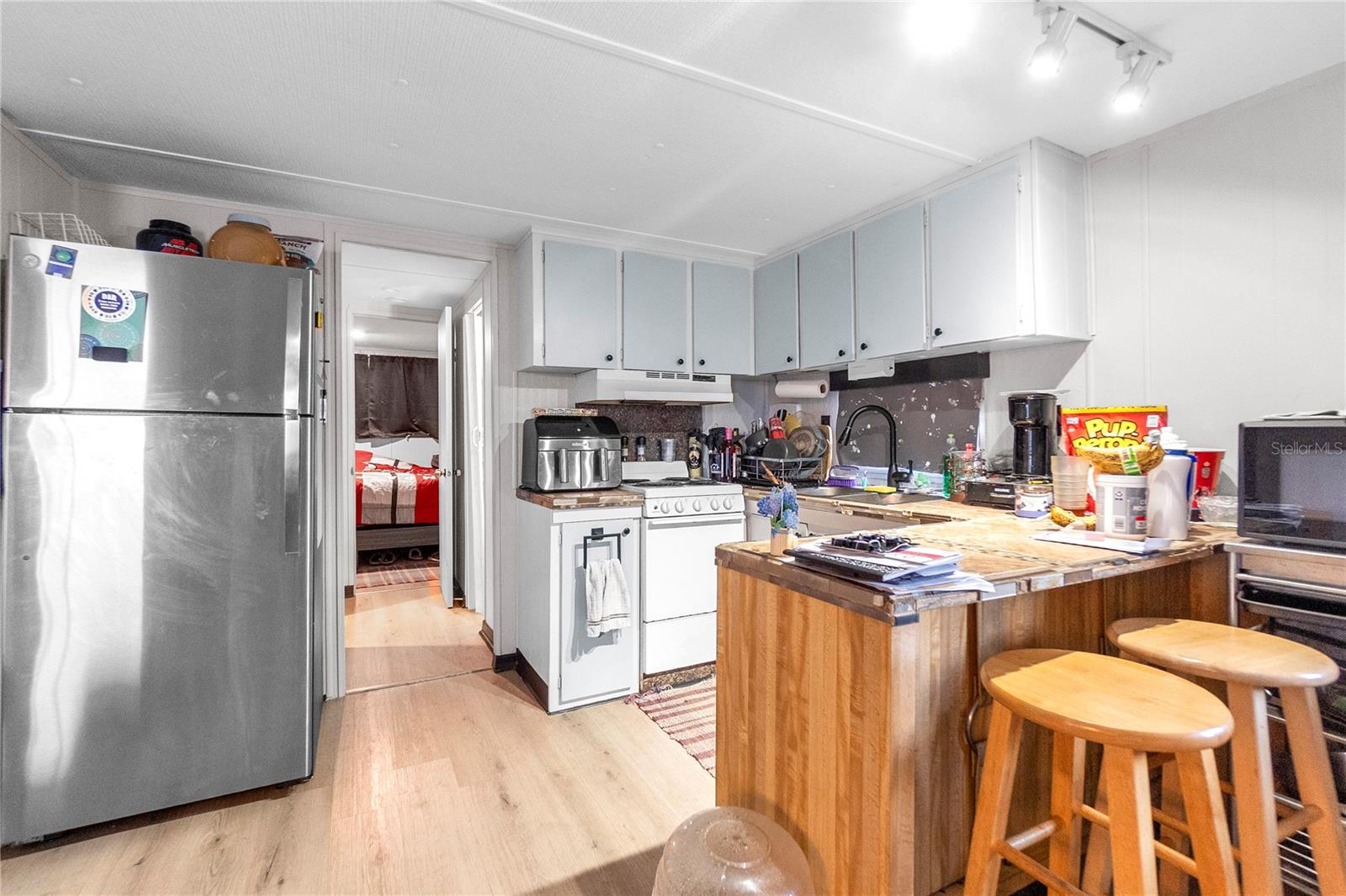 Image 16 of 36 For 307 52nd Avenue Drive W