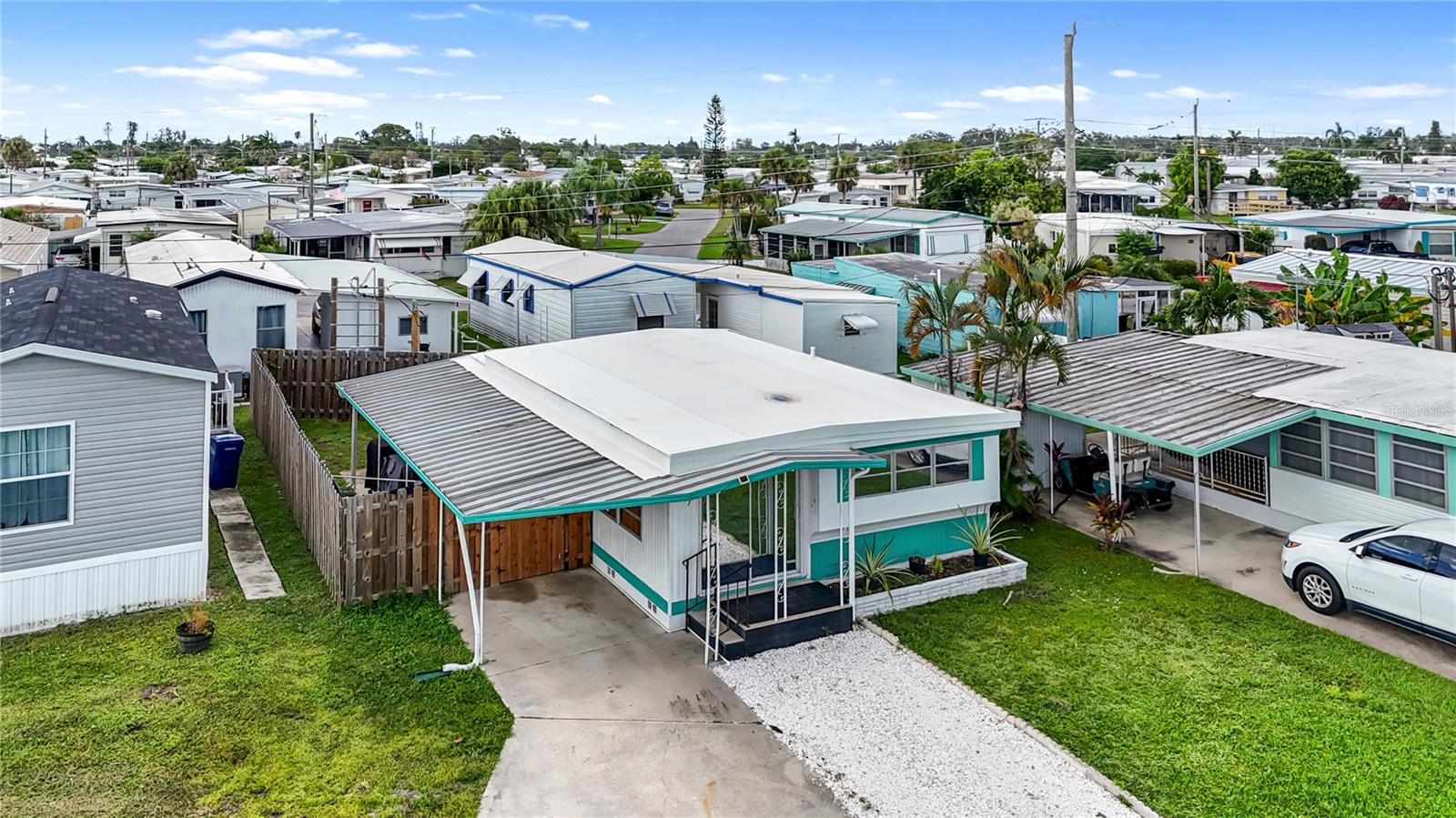 Image 27 of 36 For 307 52nd Avenue Drive W