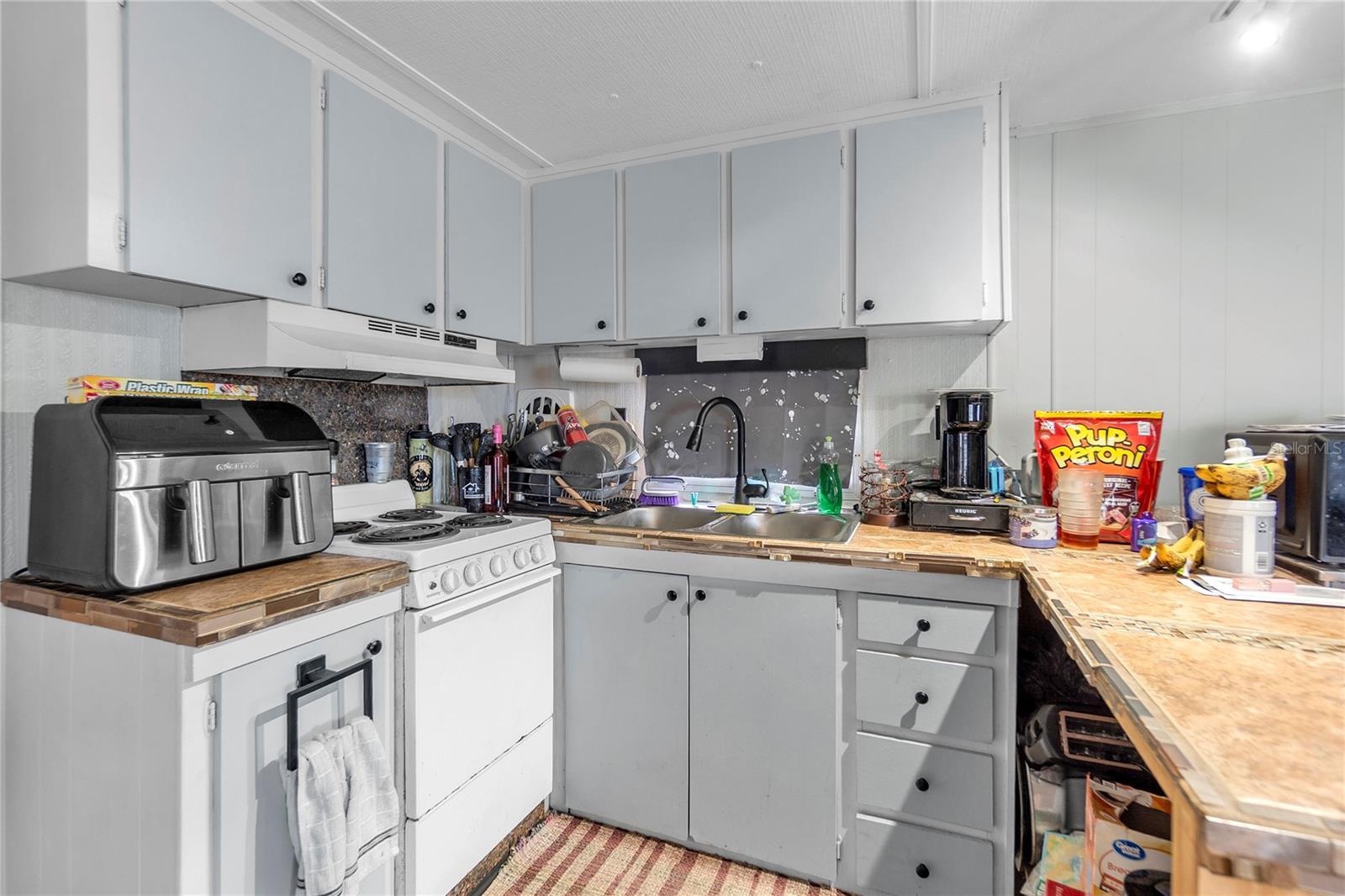 Image 6 of 36 For 307 52nd Avenue Drive W