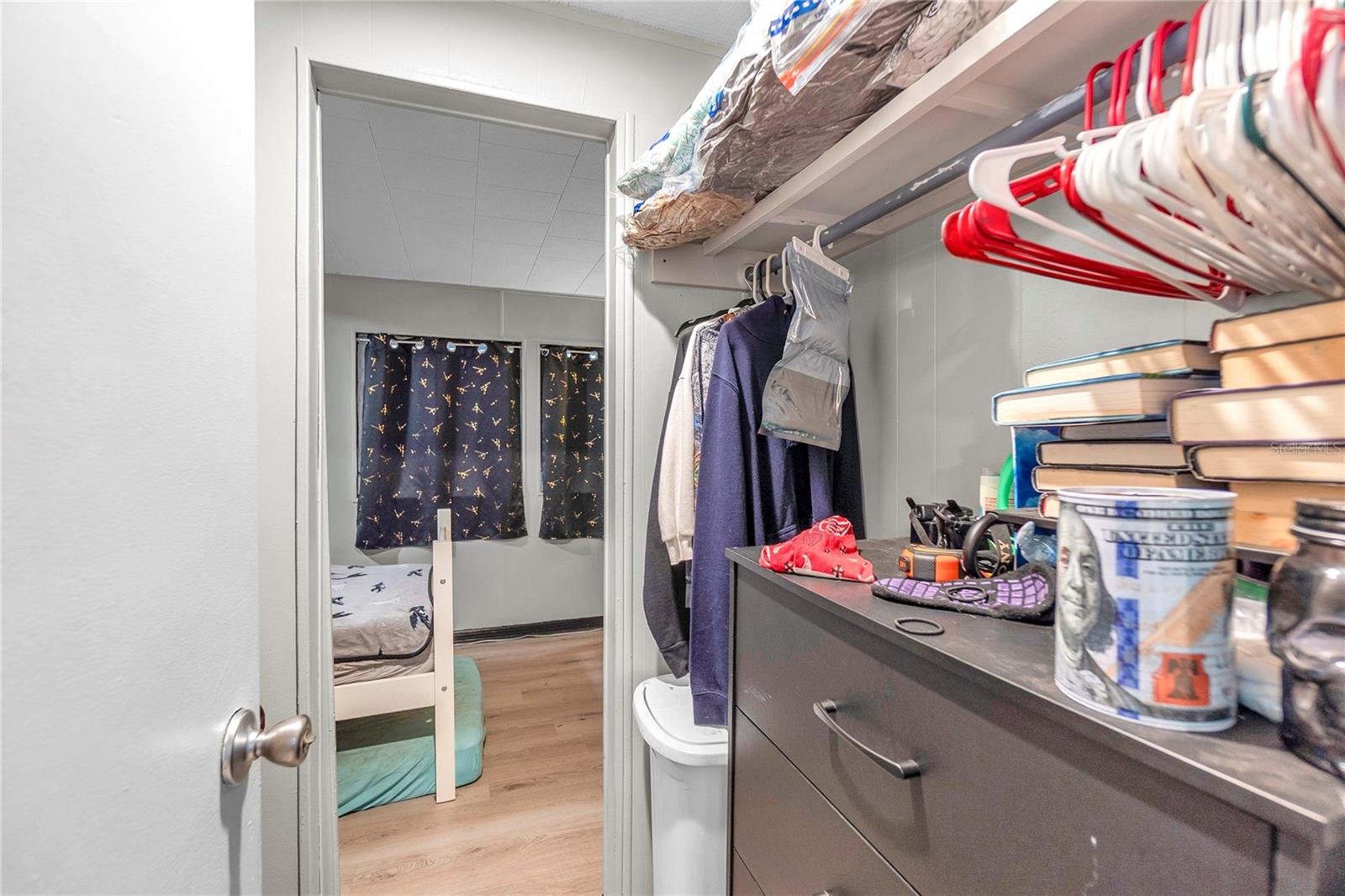 Image 9 of 36 For 307 52nd Avenue Drive W