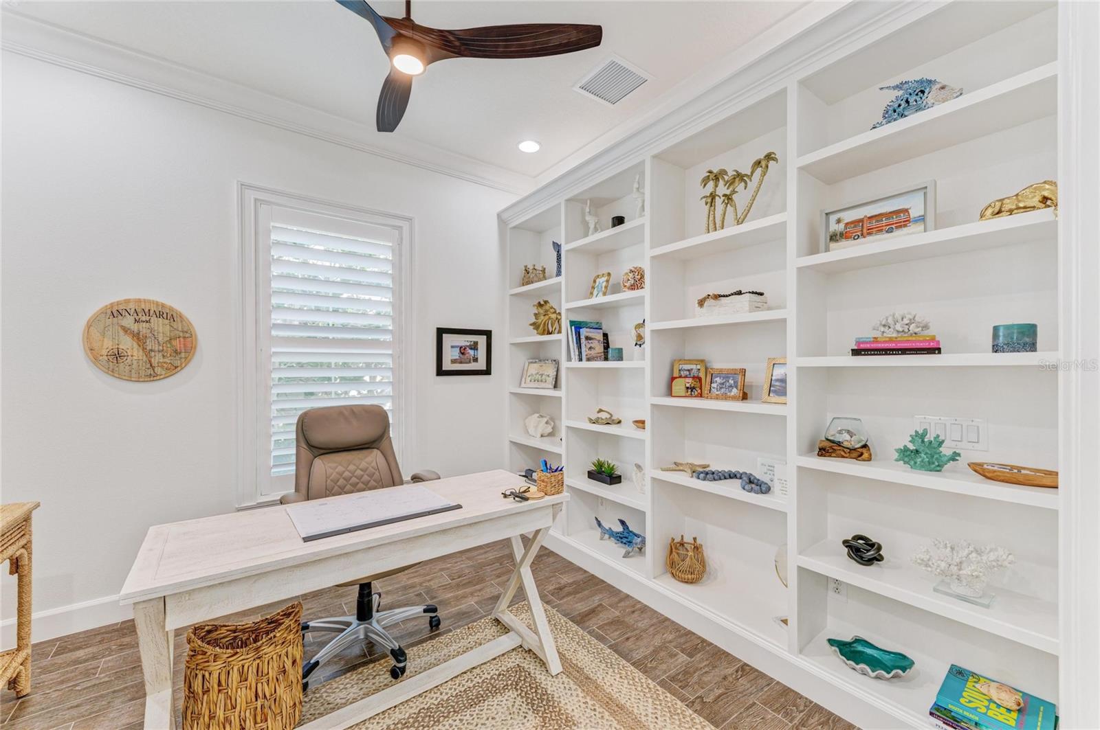 Image 43 of 98 For 334 Castaway Cay Drive 101