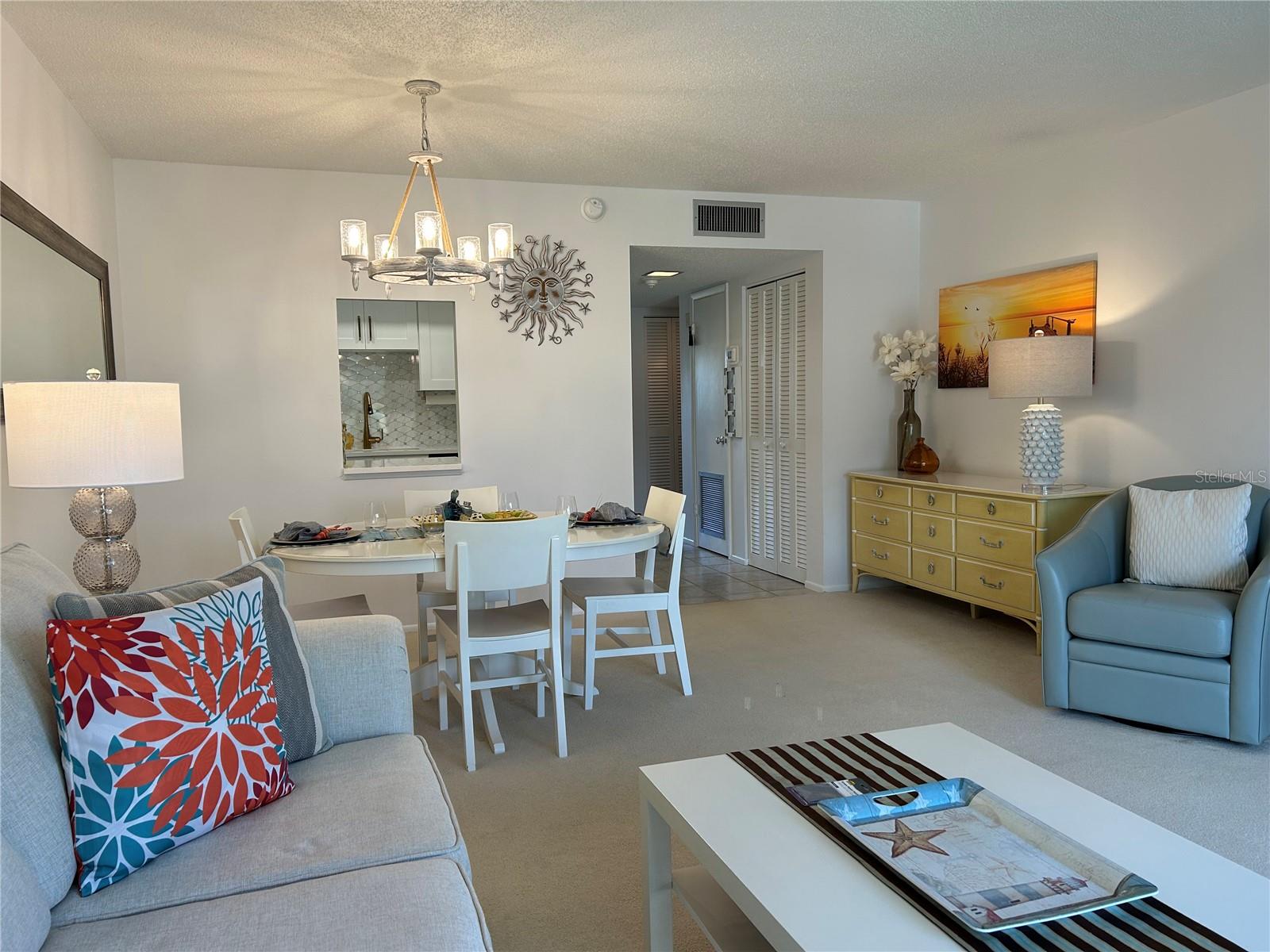 Image 19 of 48 For 8625 Midnight Pass Road 305b