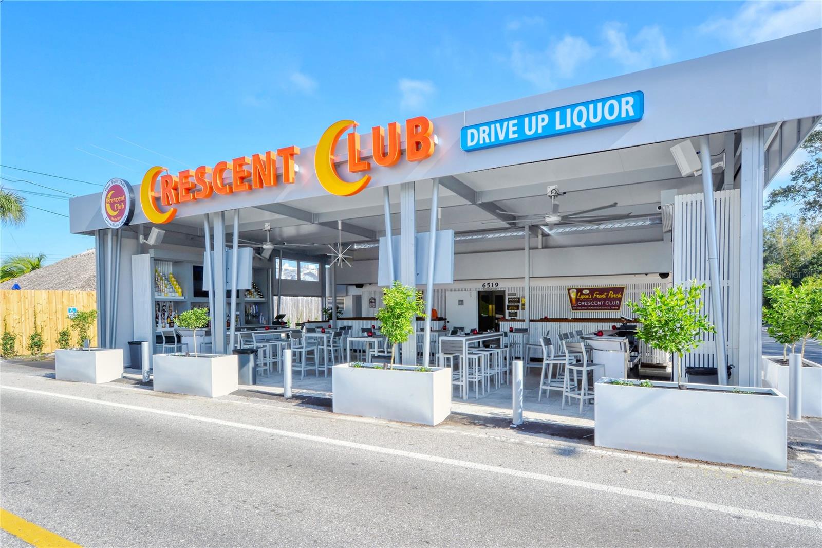 Image 40 of 48 For 8625 Midnight Pass Road 305b