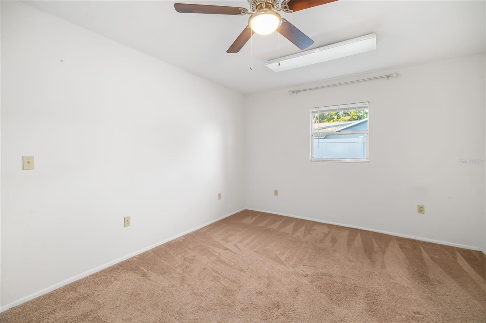 Image 21 of 46 For 2208 34th Street W