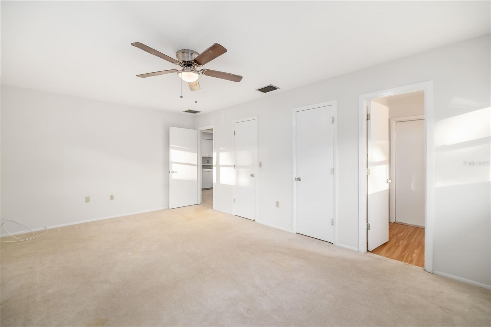 Image 24 of 46 For 2208 34th Street W