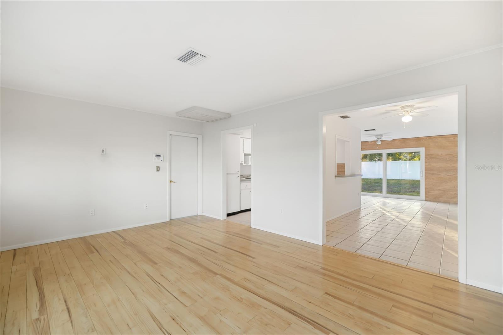 Image 4 of 46 For 2208 34th Street W