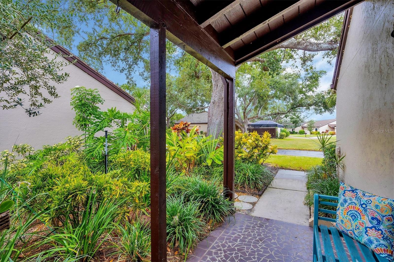 Image 10 of 49 For 3714 Glen Oaks Manor Drive