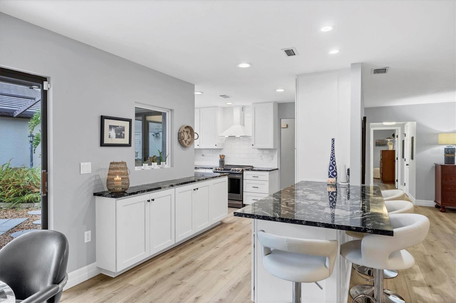 Image 16 of 49 For 3714 Glen Oaks Manor Drive