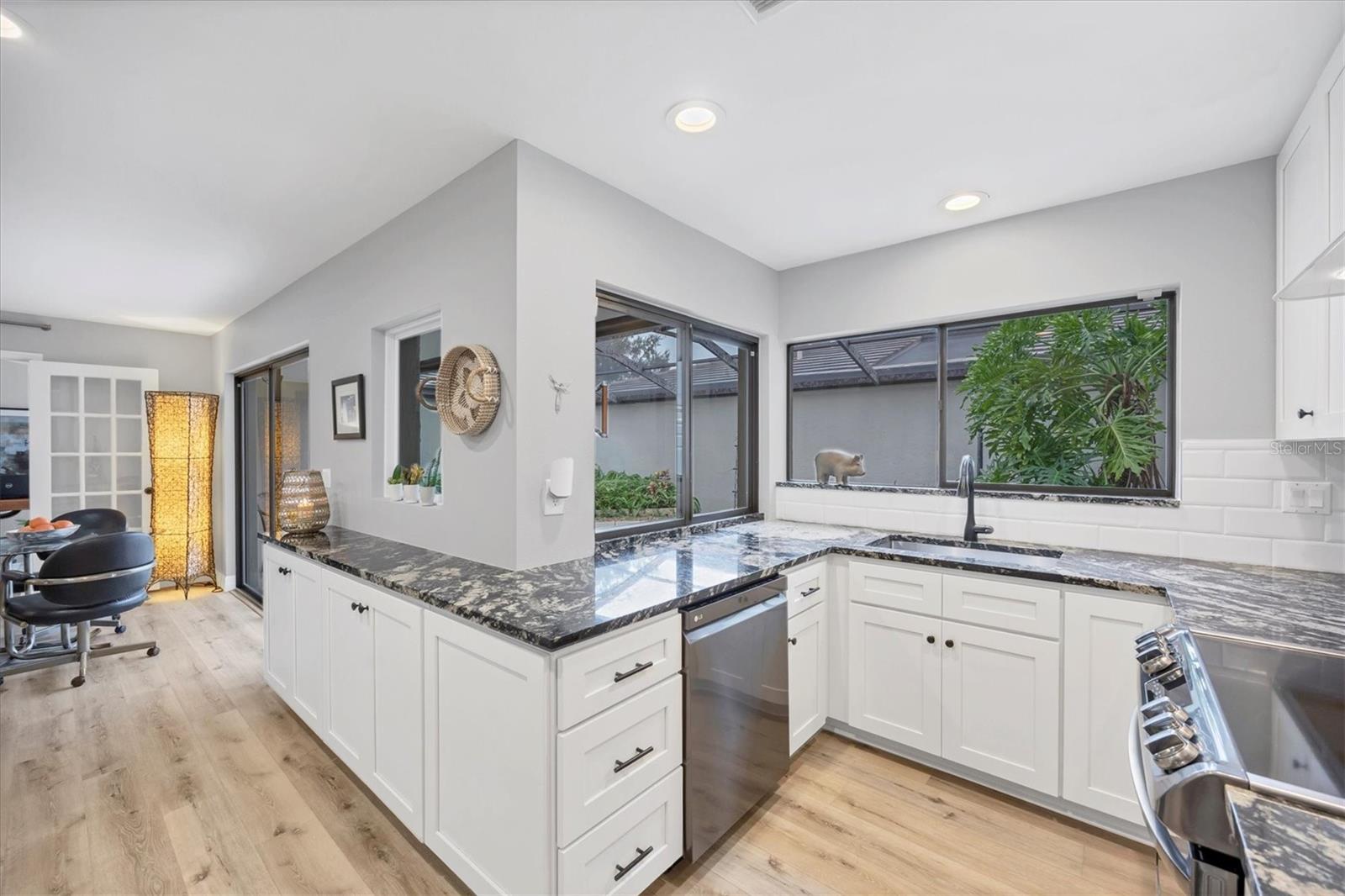 Image 17 of 49 For 3714 Glen Oaks Manor Drive