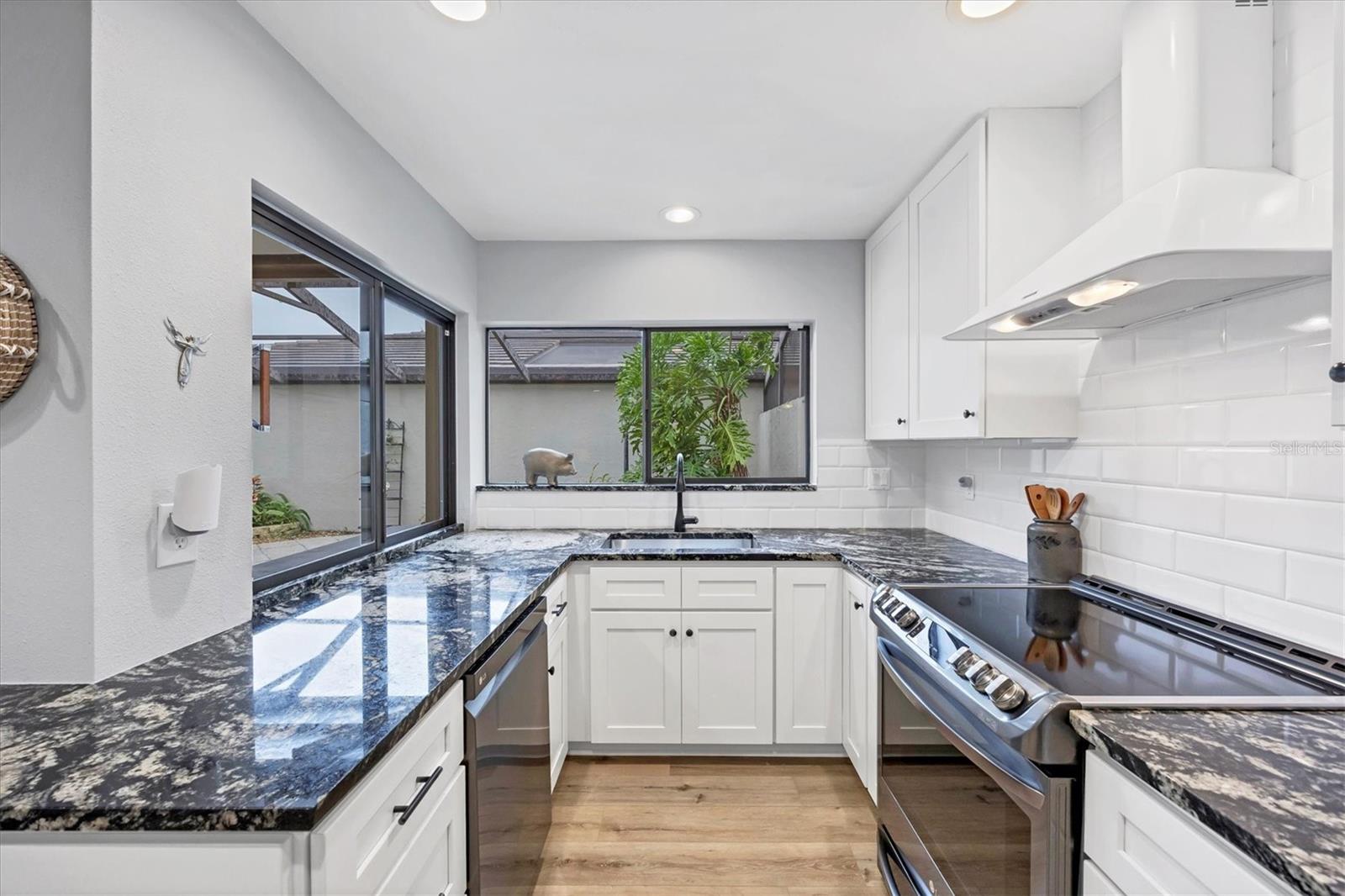 Image 19 of 49 For 3714 Glen Oaks Manor Drive