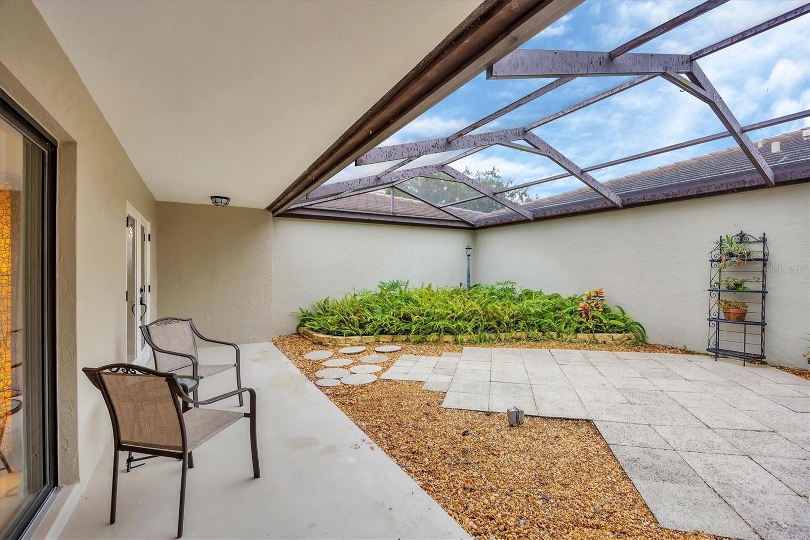 Image 39 of 49 For 3714 Glen Oaks Manor Drive