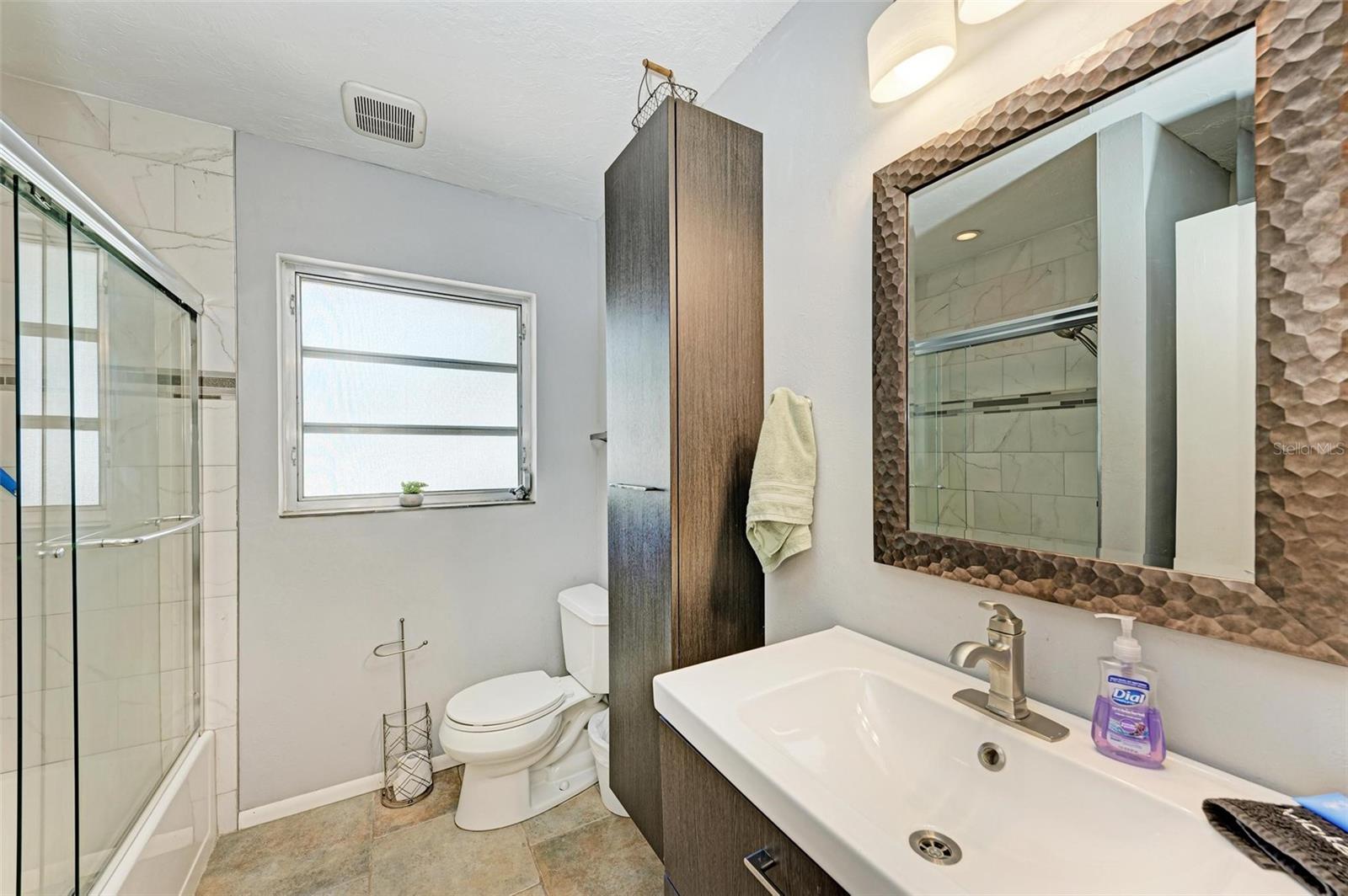 Image 19 of 38 For 2110 Goldenrod Street