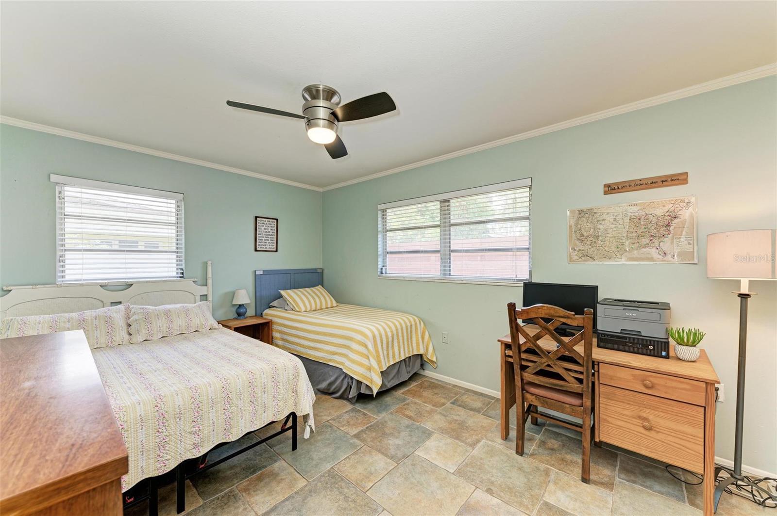 Image 21 of 38 For 2110 Goldenrod Street